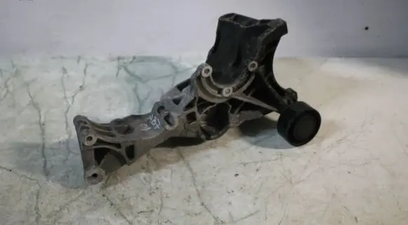 Audi A4 S4 B7 8E 8H Generator/alternator bracket 03G903143D
