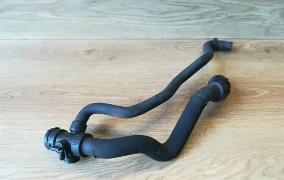 Audi A4 S4 B6 8E 8H Engine coolant pipe/hose 8E0121049C