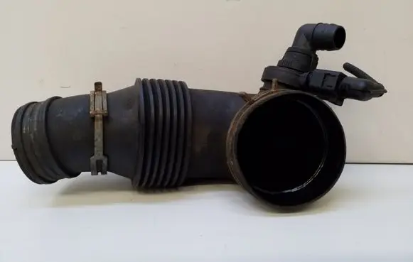 Volkswagen Touareg I Air intake duct part 7L6129534 7L6129535 7L6129532