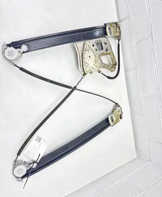 Mercedes-Benz S W220 Front door window regulator with motor A2207200446