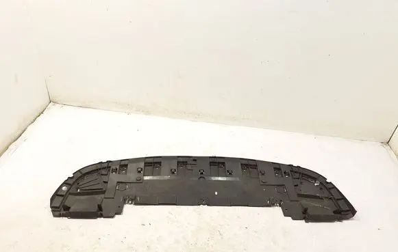 Renault Trafic III (X82) Engine splash shield/under tray 214772809R