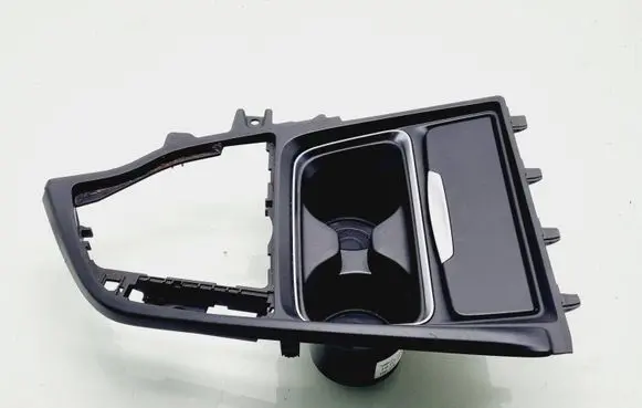 BMW 3 F30 F35 F31 Cup holder 82197007