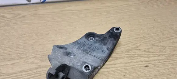 BMW 7 E65 E66 A/C compressor mount bracket 7788661