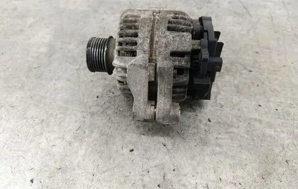 Opel Astra H Generator/alternator 