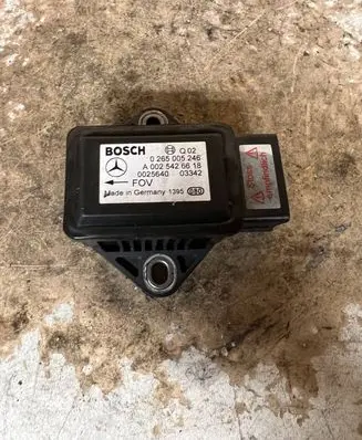 Mercedes-Benz E W211 ESP acceleration yaw rate sensor A0025426618 0025640 0265005246