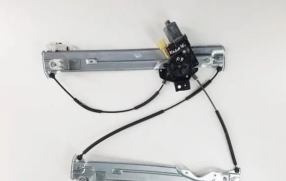 Ford Kuga II Front door window regulator with motor