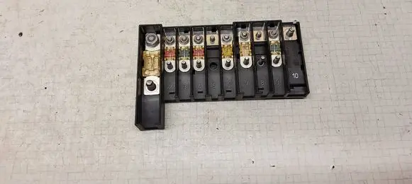 Volkswagen Transporter - Caravelle T5 Fuse module 7H0937550A