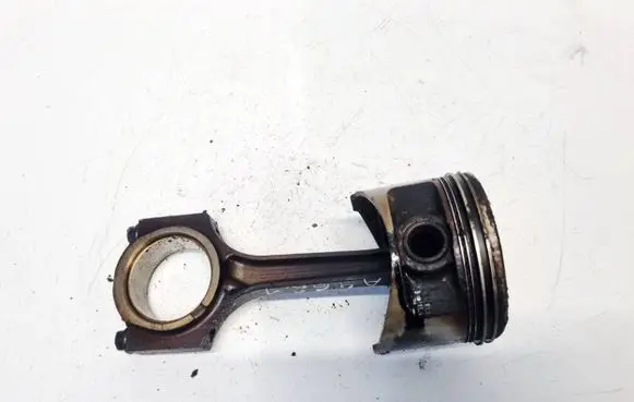 Chrysler Voyager Piston with connecting rod