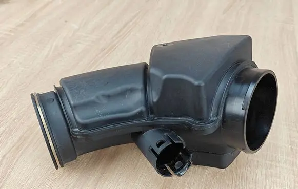 BMW 4 G22 G23 G24 G26 Intake resonator 8580432