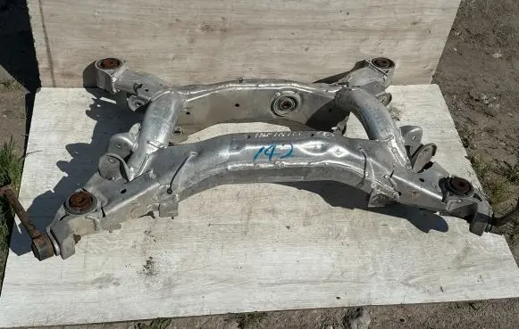 Infiniti FX Rear subframe 