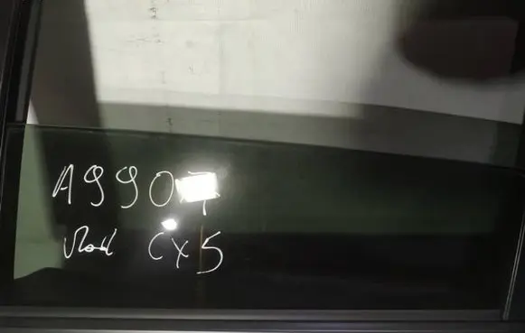 Mazda CX-5 Rear door window glass as3