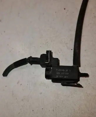 Volvo S80 Turbo solenoid valve 72224010 30611668 03T112