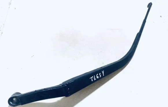 Mitsubishi Outlander Front wiper blade arm