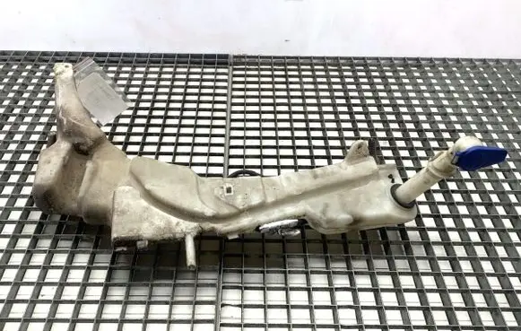 Ford Focus C-MAX Windshield washer fluid reservoir/tank 3M5113K163AC