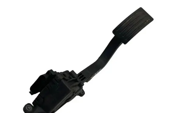 Ford Focus Accelerator throttle pedal 4M519F836AH