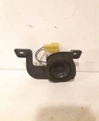 Front door high frequency speaker