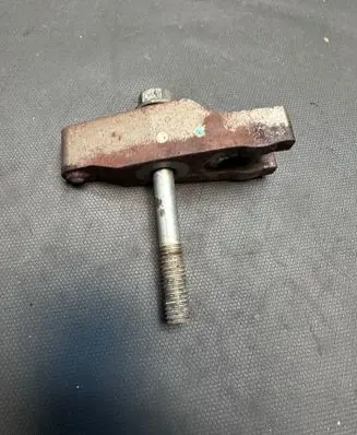 Toyota Hilux (AN120, AN130) Fuel Injector clamp holder 100000000