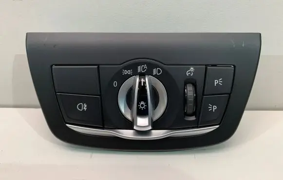 BMW X4 G02 Light switch 5A67870