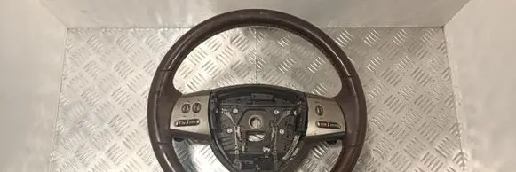 Jaguar XF Steering wheel 8X23CCAMS