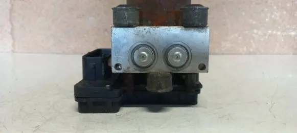 Mazda 6 ABS Pump 2056646