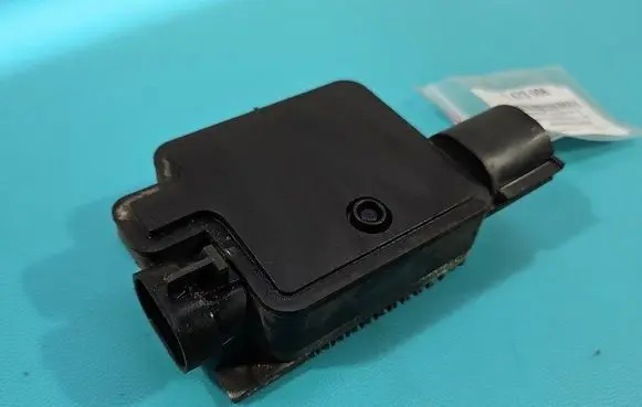 Coolant fan relay