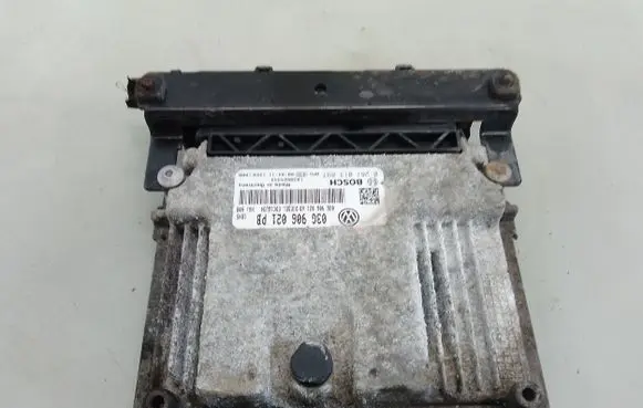 Volkswagen PASSAT B6 Engine control unit/module 03G906021PB