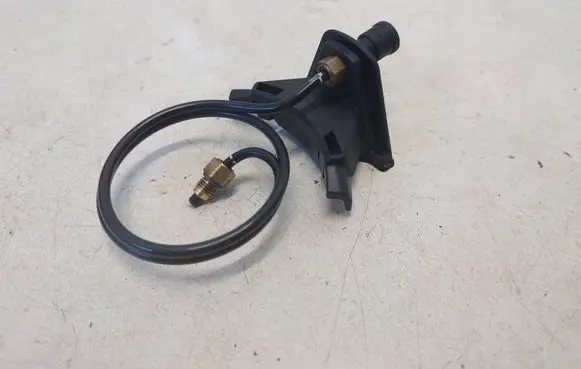 Mercedes-Benz E W212 Brake vacuum hose/pipe A2123230040 2123230040