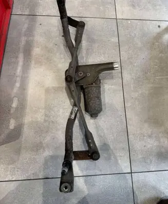 Renault Trafic III (X82) Front wiper linkage and motor 288002950R