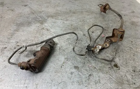 Toyota RAV 4 (XA30) Clutch master cylinder