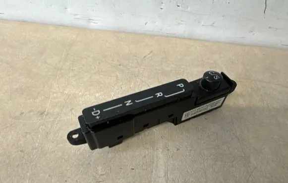 Mercedes-Benz CLS C219 Gear shift selector indicator A2115420426