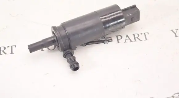 BMW 7 E65 E66 Headlight washer pump 6973097