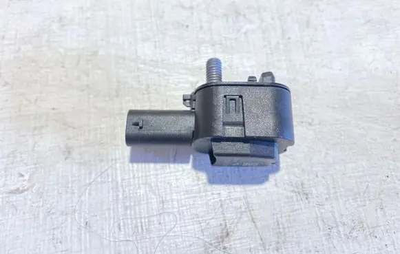 BMW 5 F10 F11 Airbag deployment crash/impact sensor 9224178 01899 150605