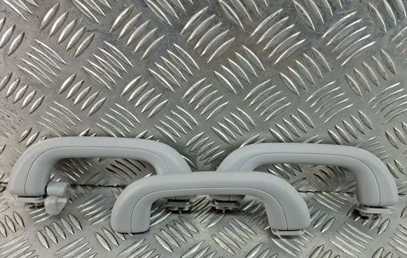 Hyundai ix35 A set of handles for the ceiling 