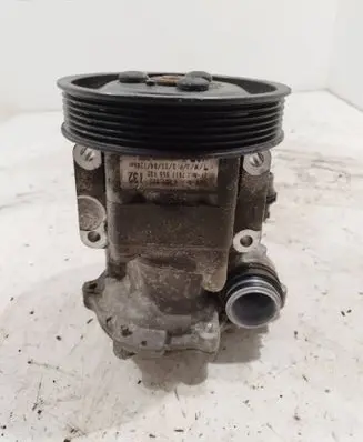 BMW 1 E81 E87 Power steering pump 7617955132 4032923