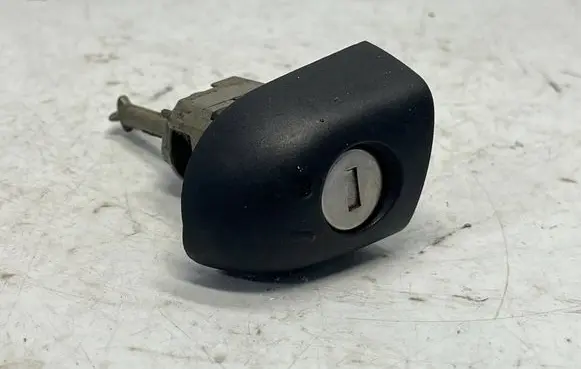 BMW 3 E46 Front door lock (next to the handle) 51217019975 7019973 7019975