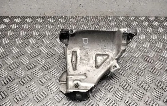 BMW X5 F15 Engine mounting bracket 6853208