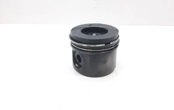 BMW 3 E46 Piston 8408