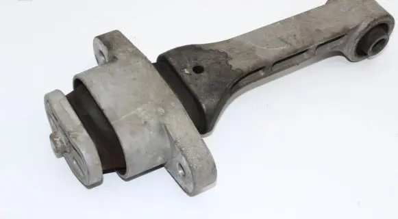 Hyundai ix35 Gearbox mounting bracket