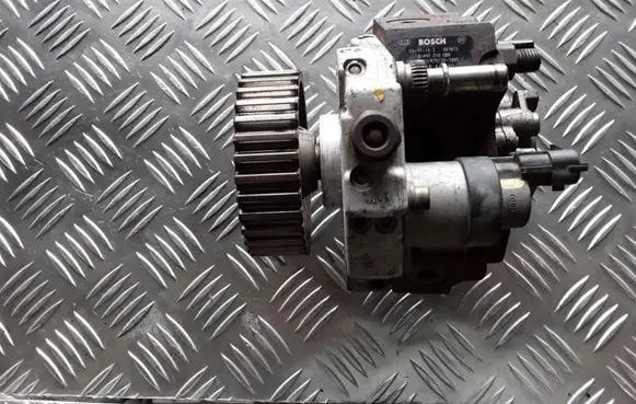Ford Focus C-MAX Fuel injection high pressure pump 0445010089 9651844380