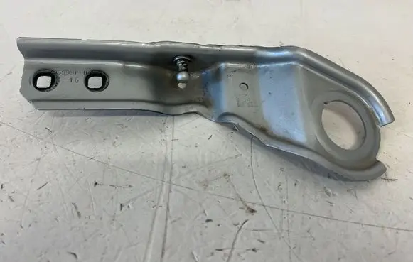 BMW X1 F48 F49 Fender mounting bracket 7355991 735599109