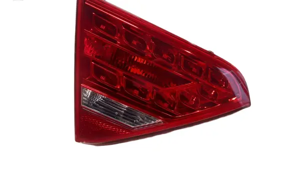 Audi A5 8T 8F Tailgate rear/tail lights 8T0945093A