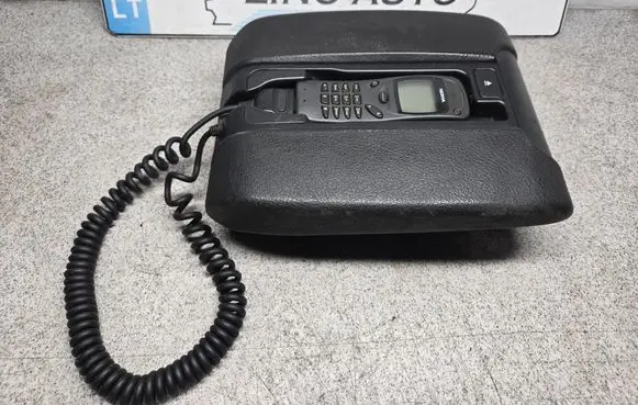 BMW 5 E39 Armrest 804033