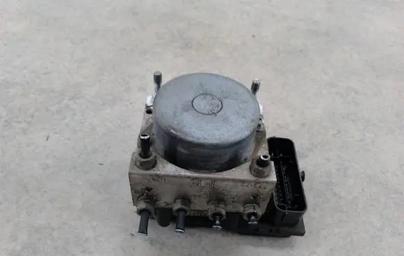 Opel Corsa D ABS Pump 13282282