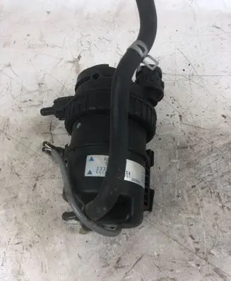 Toyota Hilux (AN10, AN20, AN30) Fuel filter housing 233000l030