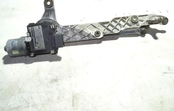 Volkswagen Phaeton Front wiper linkage and motor 3397020694