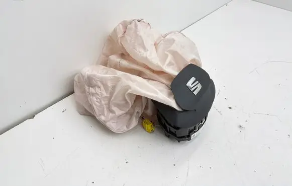 Seat Alhambra (Mk2) Steering wheel airbag 5F0880201J 308891697A3U 20160190510