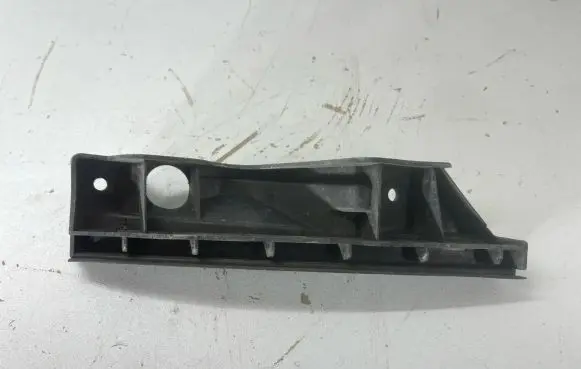 Volkswagen Touran I Front bumper mounting bracket 1T0807889A