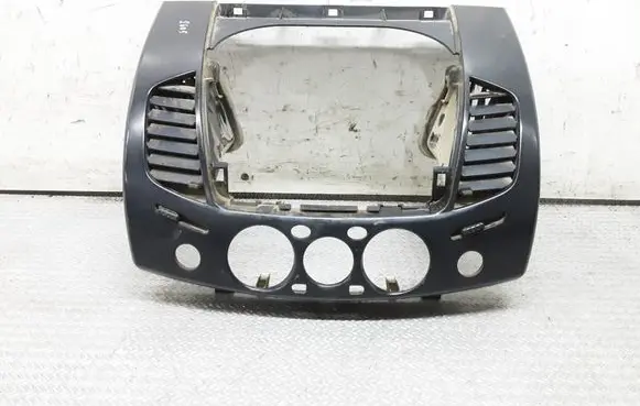 Mitsubishi L200 Dashboard center trim panel MN179802ZZ