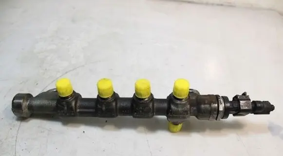 Fuel main line pipe