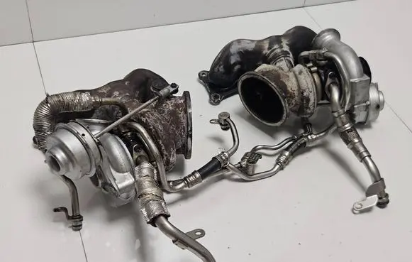 BMW 5 E60 E61 Turbo 11657649292 11657649293